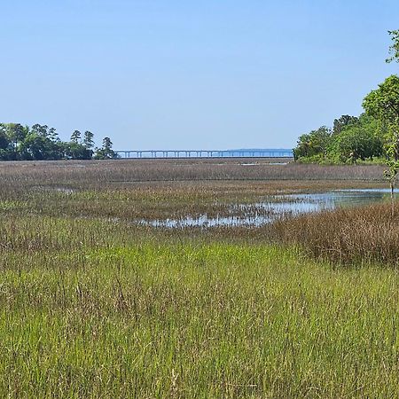 Low Country Cottage In Beautiful Habersham Beaufort Bagian luar foto