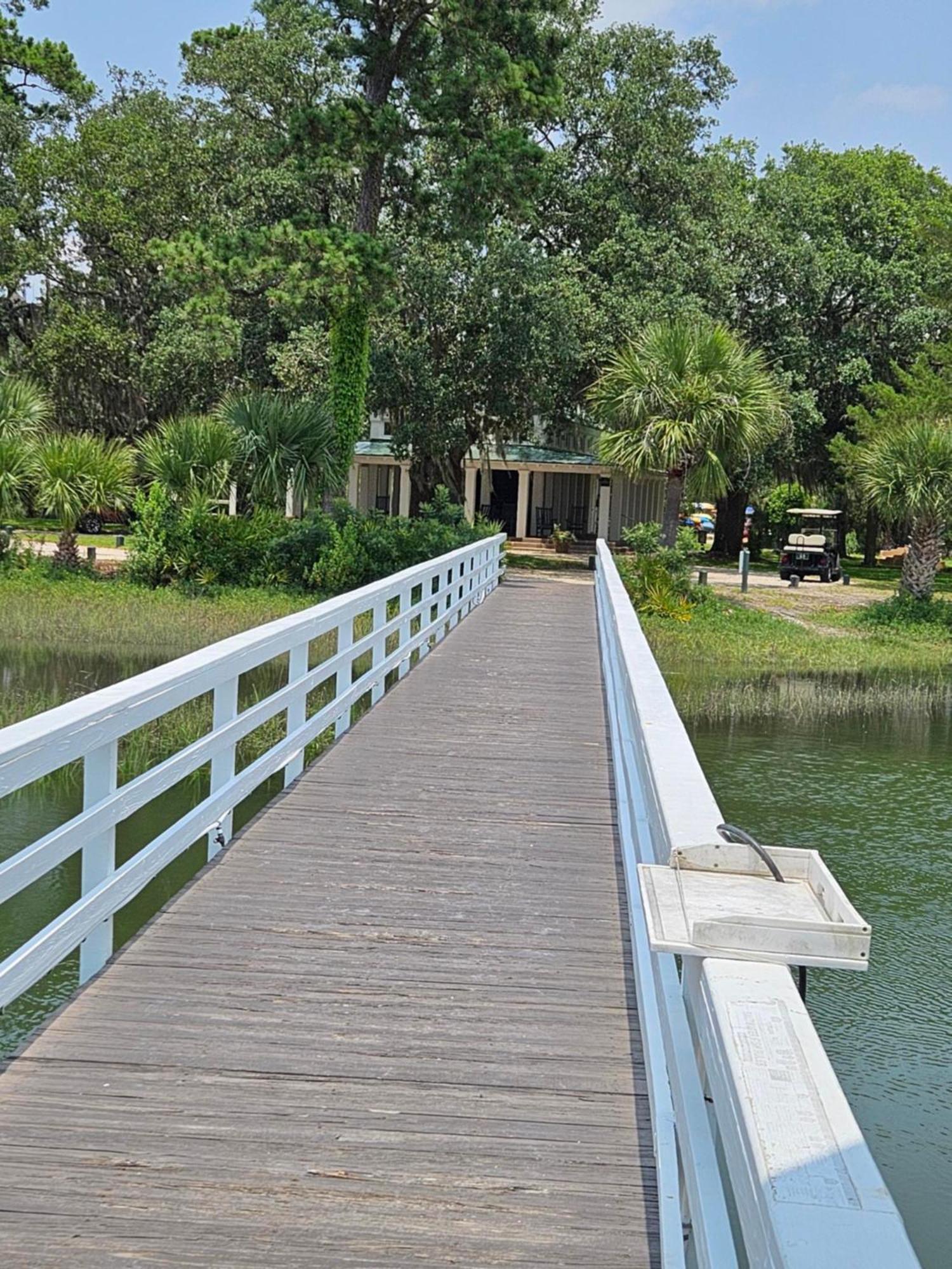 Low Country Cottage In Beautiful Habersham Beaufort Bagian luar foto
