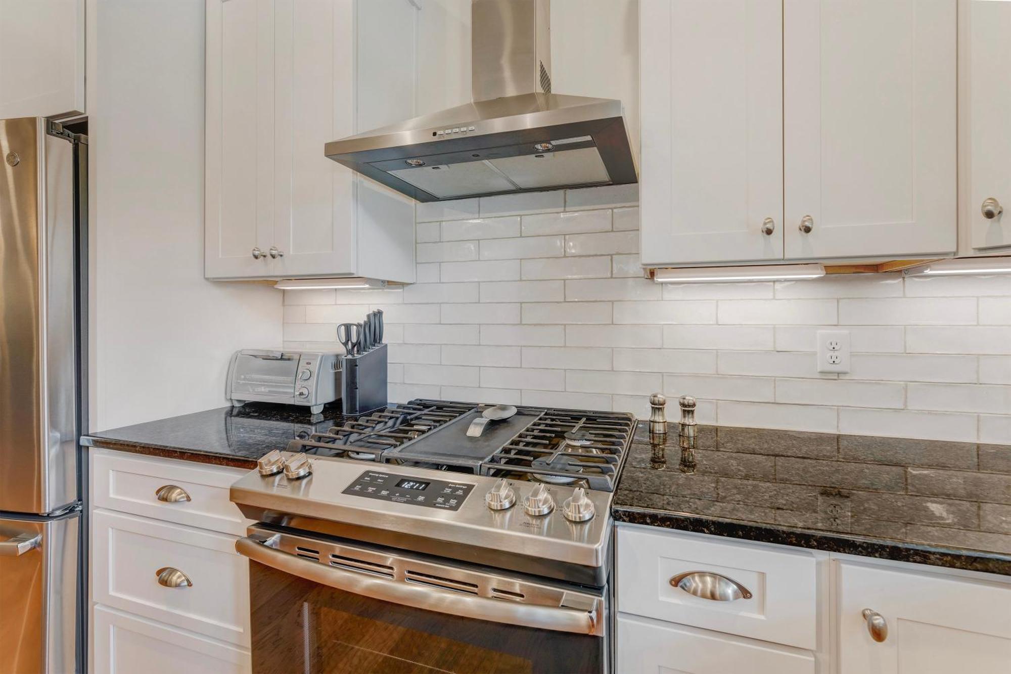 Low Country Cottage In Beautiful Habersham Beaufort Bagian luar foto