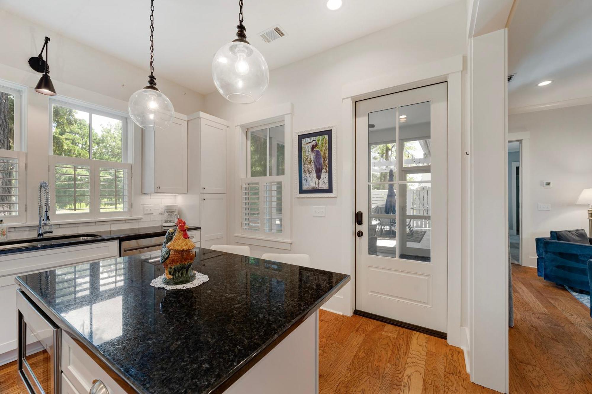 Low Country Cottage In Beautiful Habersham Beaufort Bagian luar foto